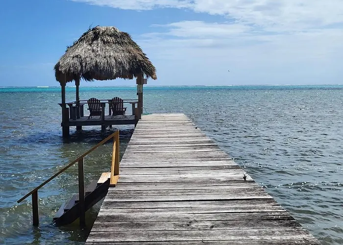 Ocean Front With Pool, Private And Dock Hotel San Pedro (Ambergris Caye)